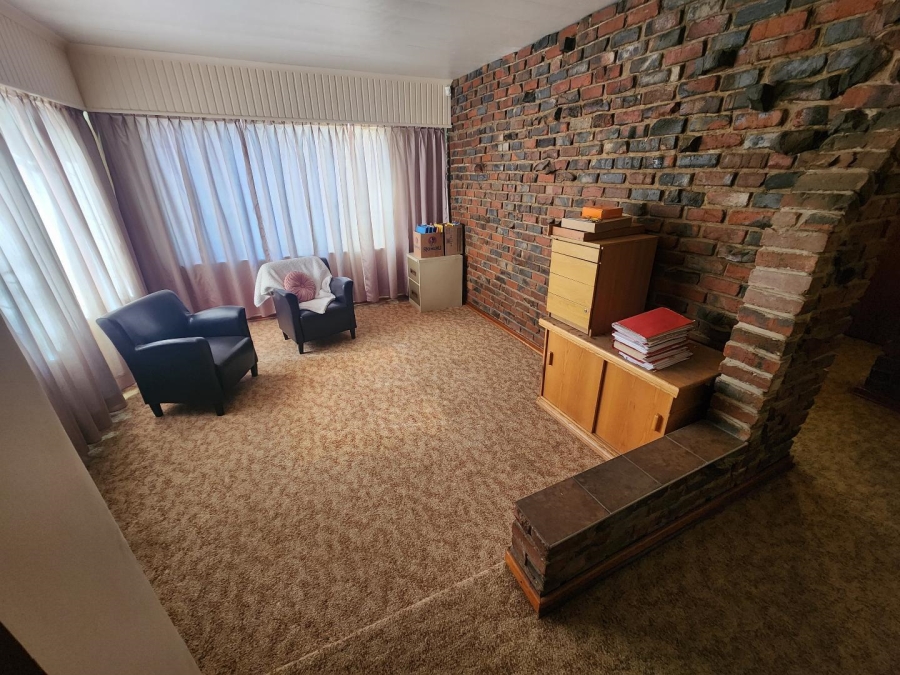 4 Bedroom Property for Sale in Fichardt Park Free State